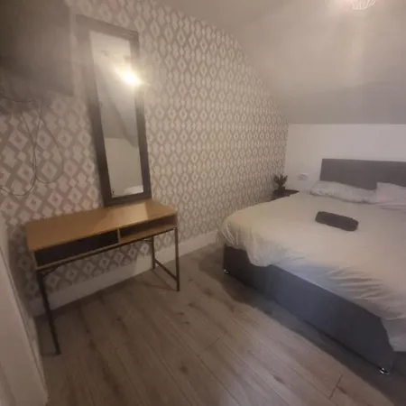 4 With Bathroom In Levenshulme Privat bolig