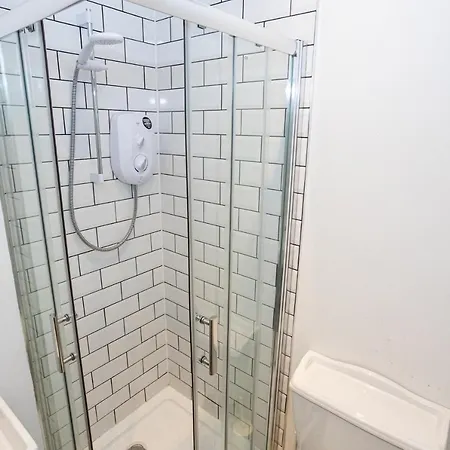 Pillo Serviced - Salford Apartment