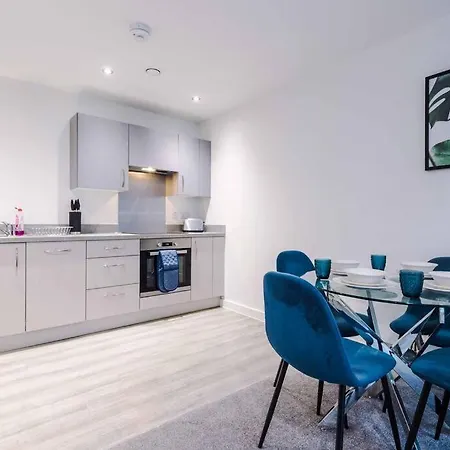 Luxury Centre Apt - Balcony - Parking Access * Mánchester