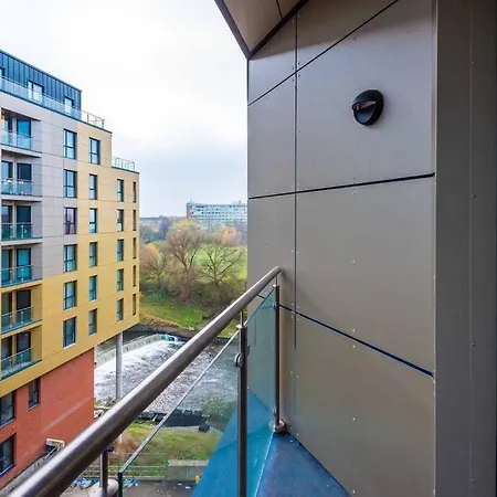 Luxury Centre Apt - Balcony - Parking Access Mánchester
