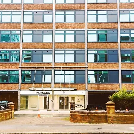 Fabulous One Bedroom Near Old Trafford Stadium Lägenhet