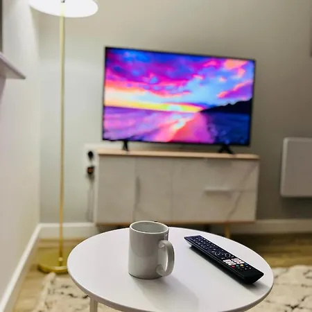 Fabulous One Bedroom Near Old Trafford Stadium Lägenhet *