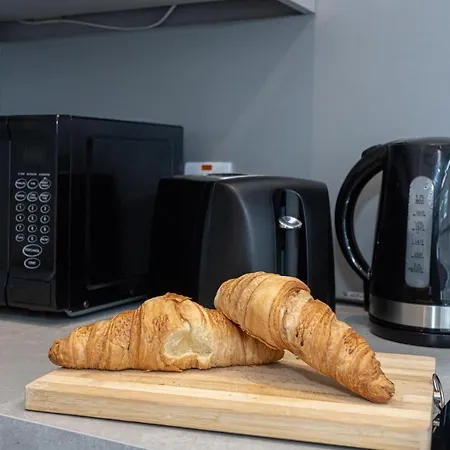 Pillo Serviced - Arena