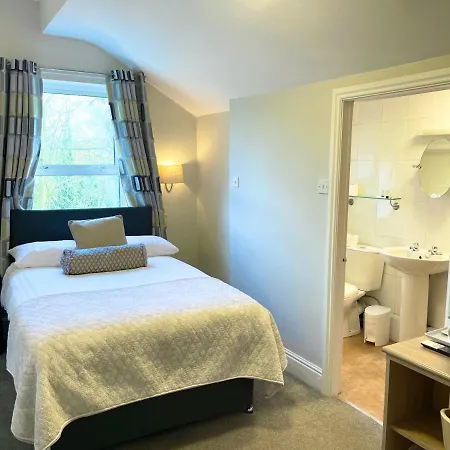 Westlynn Hotel & Apartments Free Parking Near Manchester Centre Manchester