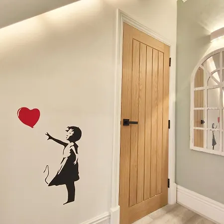 Lindsay House - South Stylish Townhouse With Free Parking Prázdninový dům Manchester