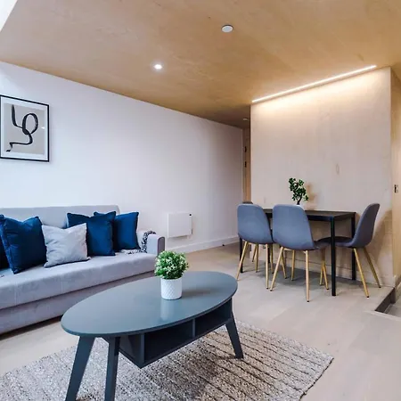 Sky Gardens - Contemporary Duplex Appartement *