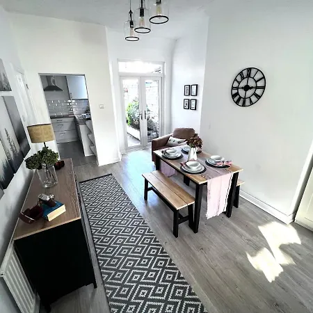 House In マンチェスター
