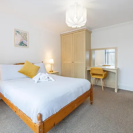 Appartement The Burton- Free Gated Parking *