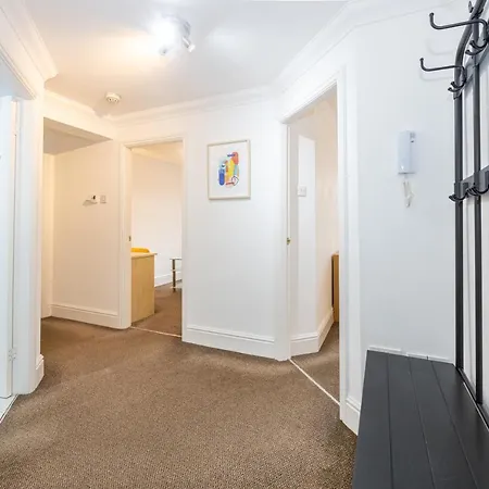 Appartement The Burton- Free Gated Parking