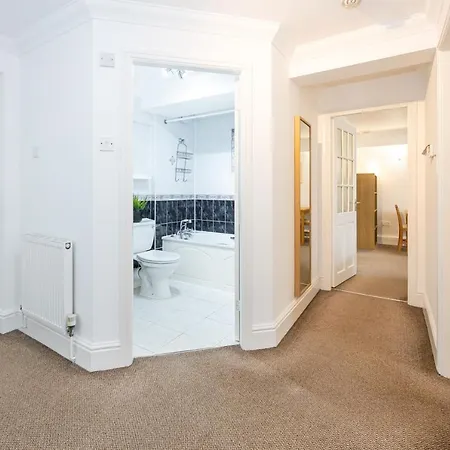 Appartement The Burton- Free Gated Parking