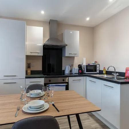 Fantastic 1 Bed Flat - Sleeps 3 アパート