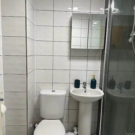 Διαμέρισμα Lovely 2 Bed Flat