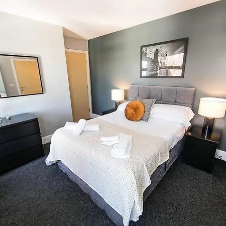 アパート Spacious 2 Bedroom Penthouse
