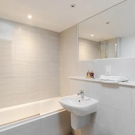 Living Penthouse With Parking Daire *