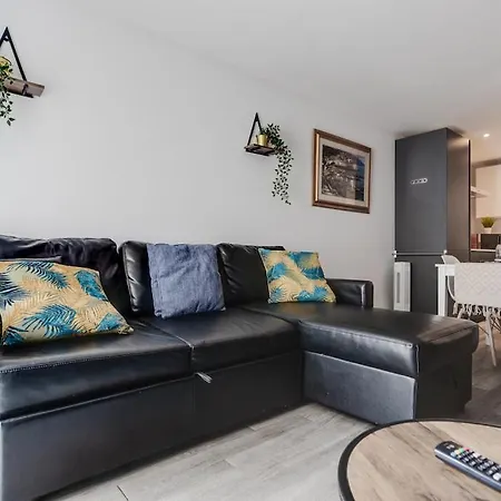 Living Penthouse With Parking Daire *