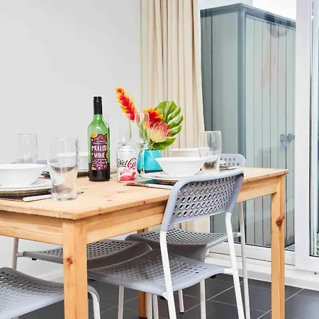Dellehomes Remarkable 4-bed House In * מנצ'סטר