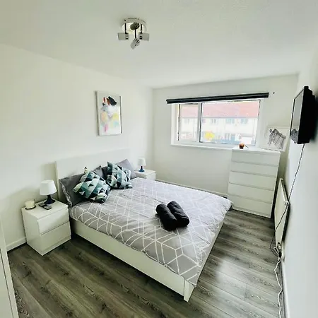 Rum i privatbostad Allenby Walk Private In A 4 Bed Shared House *