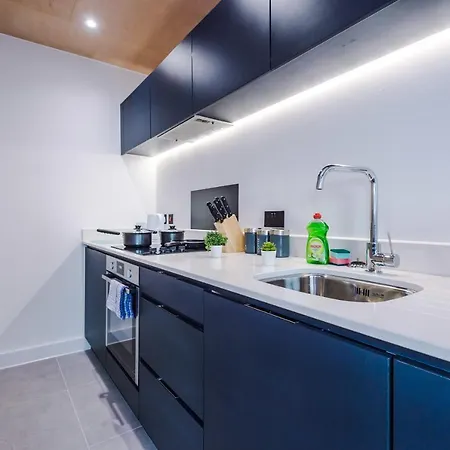 Sky Gardens - Modern Duplex Apartamento *