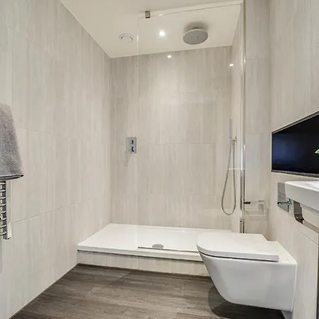 Apartament The Quay Street Residences *