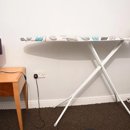 87 Rawsthorne Avenue