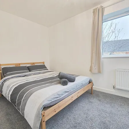 The Metcombe - With Free Parking - 10 Minutes Walk To Coop Live Arena & Etihad Stadium Semesterbostad *