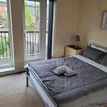 Tenpickering Place * Manchester