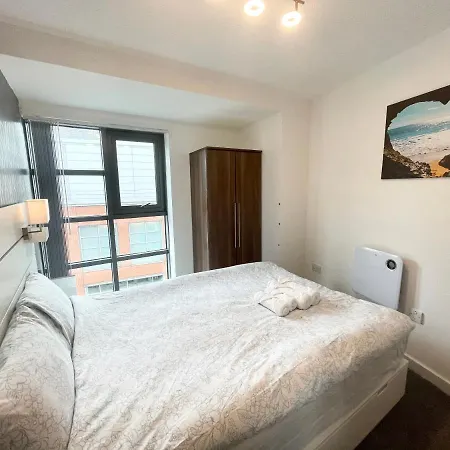 Апартаменты The Works-fresh 2bed In Centre, Opposite Arndale. *