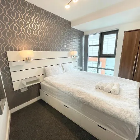 The Works-fresh 2bed In Centre, Opposite Arndale. * Манчестер