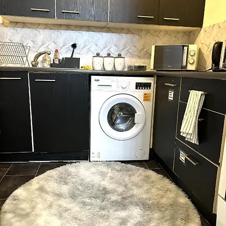 Cozy 1 Bedroom In The Location In Centre