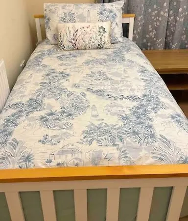 2 Bedroom Flat In Ardwick Manchester