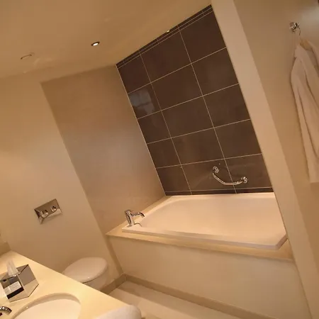Marriott Piccadilly Отель Манчестер