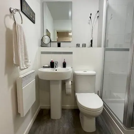 Cityfront Modern Apt near Centre/etihad, Free Parking Manchester