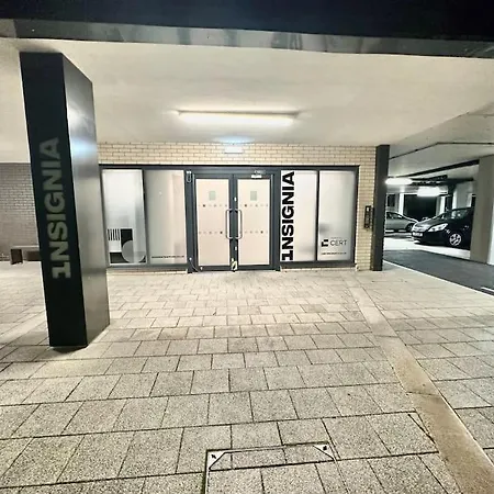 Morden 2 Bed - Old Trafford *