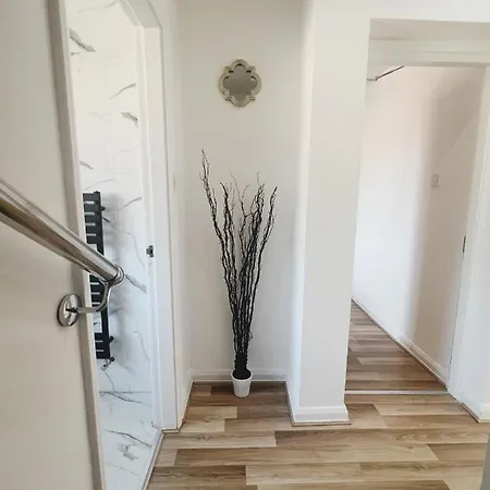 בית אירוח House In The Heart Of *