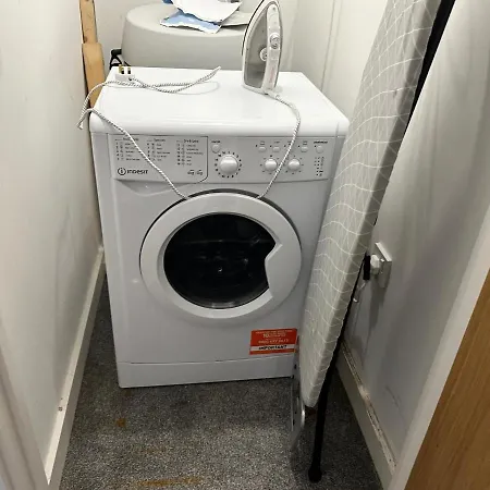 2 Bed With Balcony, Centre * Manchester