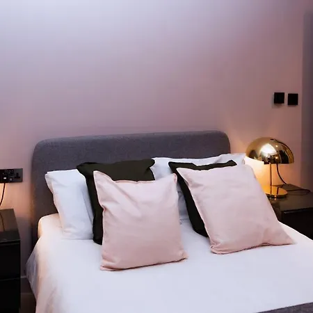 Luxurious Stunning 2bedroom *