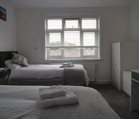 Elsham Gardens - Shared Facilities Manchester