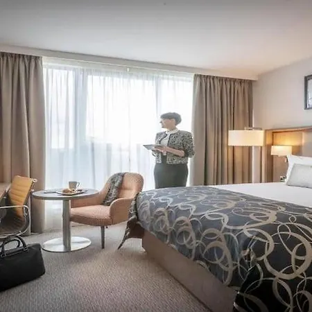 Ξενοδοχείο Clayton Centre 4*