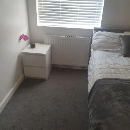 Elsham Gardens - Shared Facilities