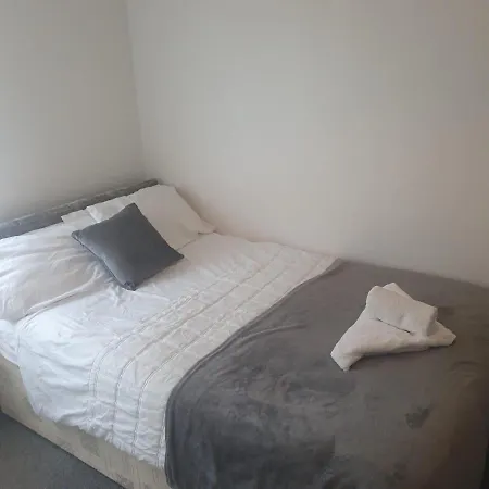 Elsham Gardens - Shared Facilities *