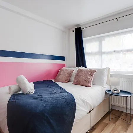 Chique Abode - Parking - 8mins To City * Manchester