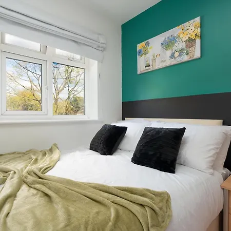 Chique Abode - Parking - 8mins To City