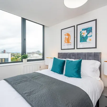 2 Bed - 5 Mins From Old Trafford Apartman
