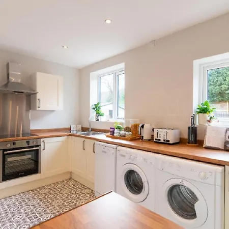 Hébergement de vacances Contractor Sleeps 6 - 11 - Airport Manchester