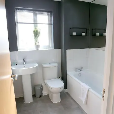 Luxurious Townhouse In 度假居