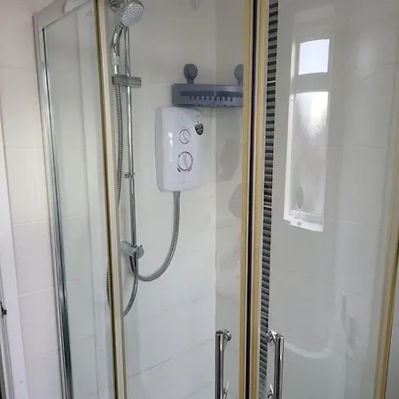 Serene 3br With Free Parking *