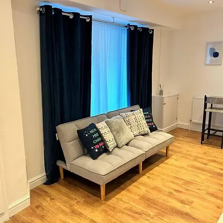 Spacious 1-bed In Stretford Apartamento *