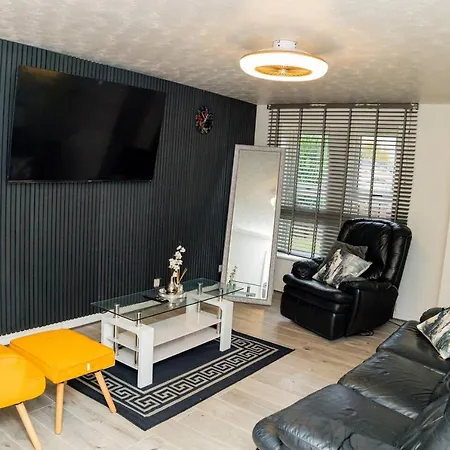 Dynasty - Alison Kelly Close מנצ'סטר