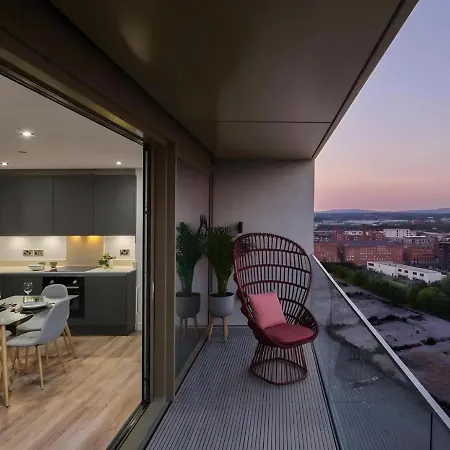 Luxury Spa City Centre Apartment *