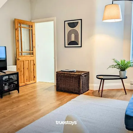 Crawford House - Stunning 2 Bedroom House In *